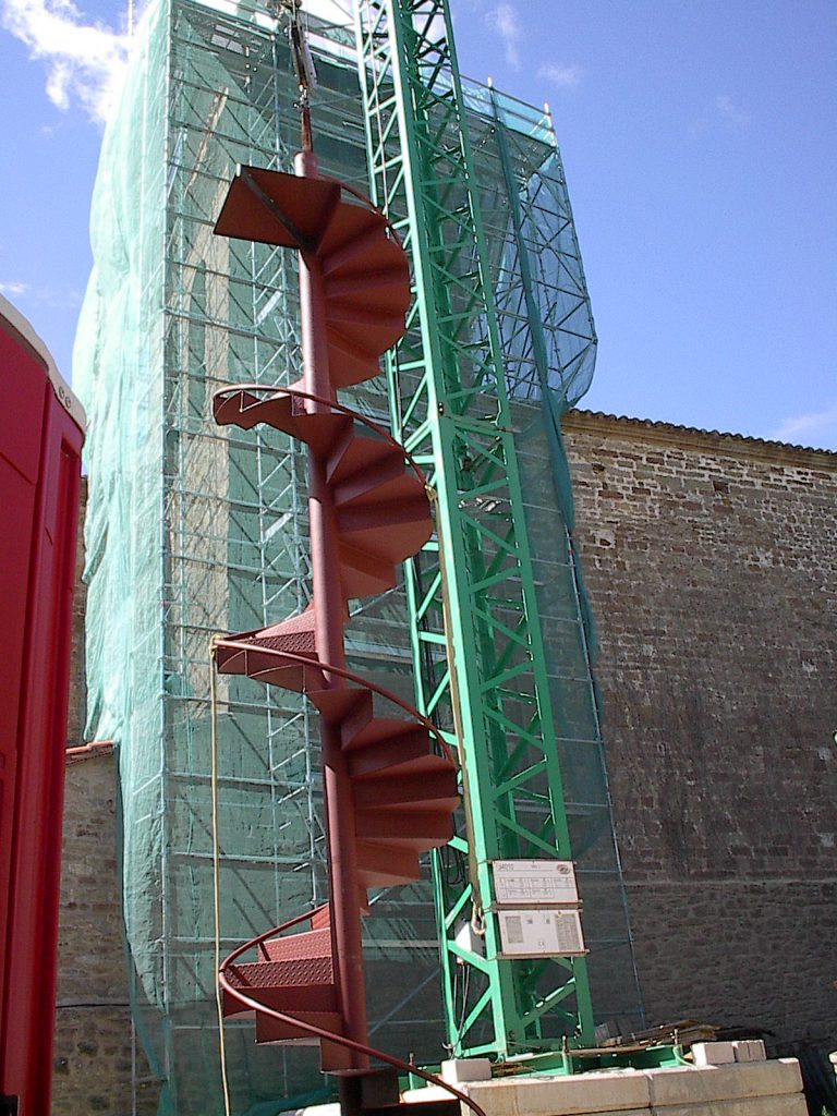 Escaliers Tour Église